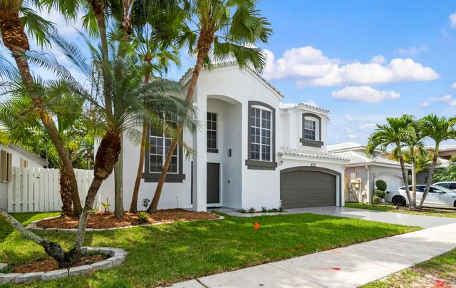 10372 SW 9th Lane, Pembroke Pines, FL 33025