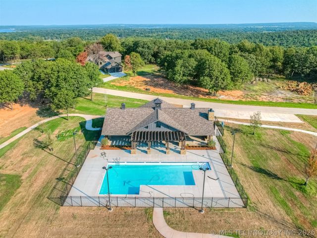 112 Patriot Pointe, Eufaula, OK 74432