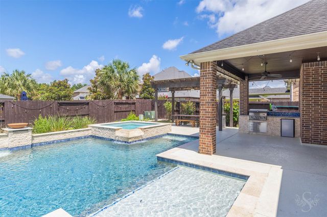 6118 Fayette Springs Lane, Fulshear, TX 77441