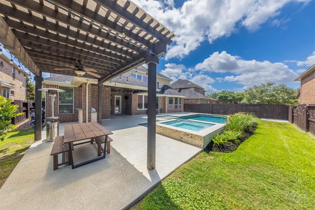 6118 Fayette Springs Lane, Fulshear, TX 77441