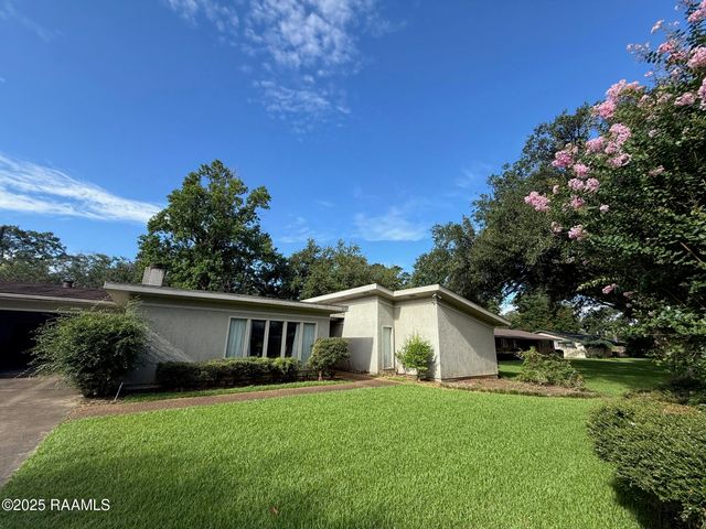 828 Tensas Drive, Opelousas, LA 70570