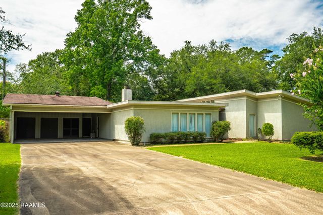 828 Tensas Drive, Opelousas, LA 70570