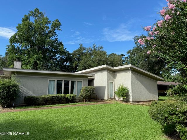 828 Tensas Drive, Opelousas, LA 70570