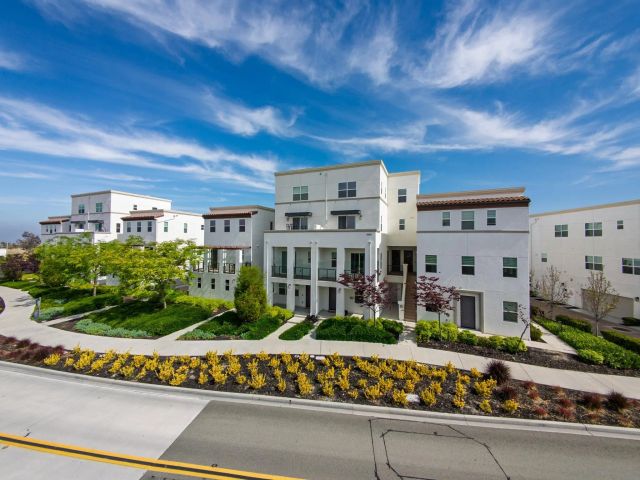 2024 Luzon Lane 5, Chula Vista, CA 91915