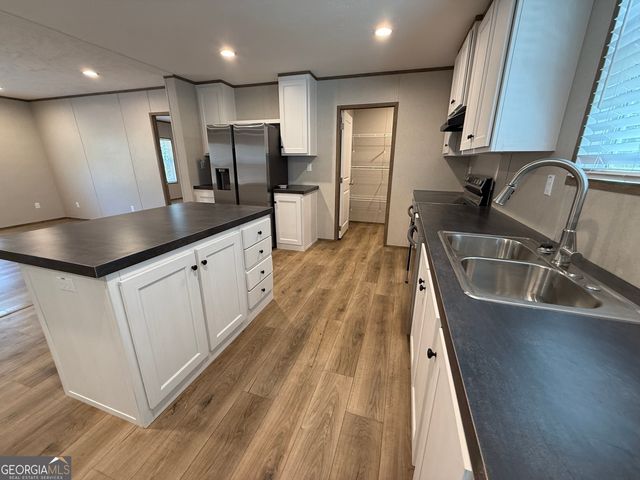 307 Bobcat Trail Street, Greenville, GA 30222