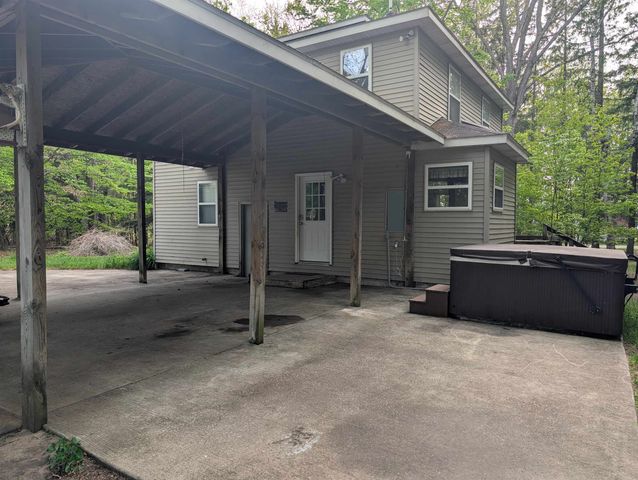 10203 Partridge Avenue, Lake, MI 48632