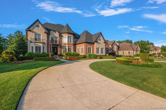 13404 Partridge Run, Utica, MI 48315