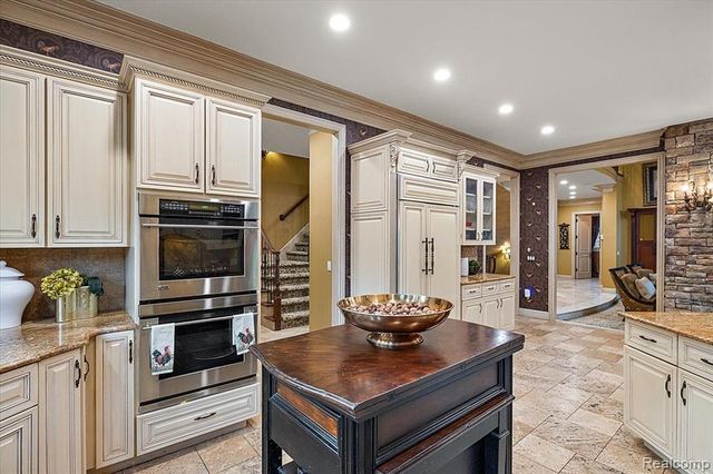 13404 Partridge Run, Utica, MI 48315
