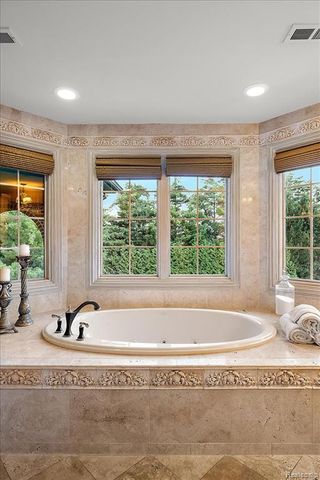 13404 Partridge Run, Utica, MI 48315