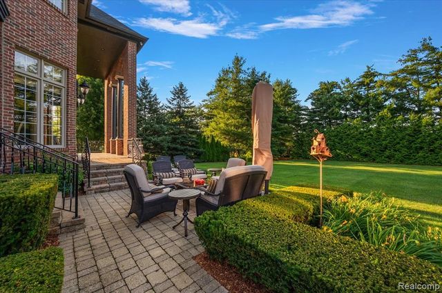 13404 Partridge Run, Utica, MI 48315