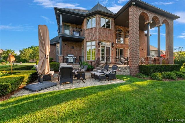13404 Partridge Run, Utica, MI 48315