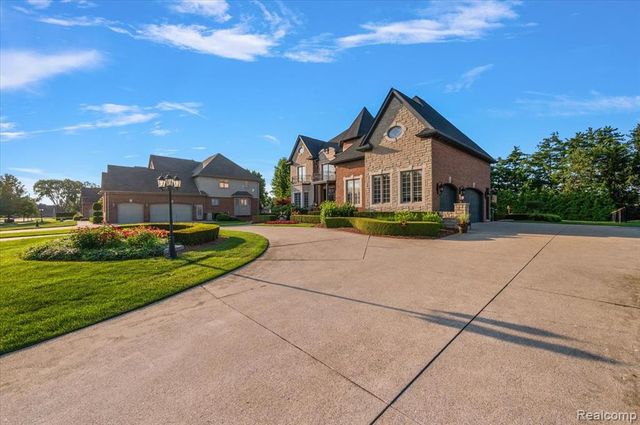 13404 Partridge Run, Utica, MI 48315