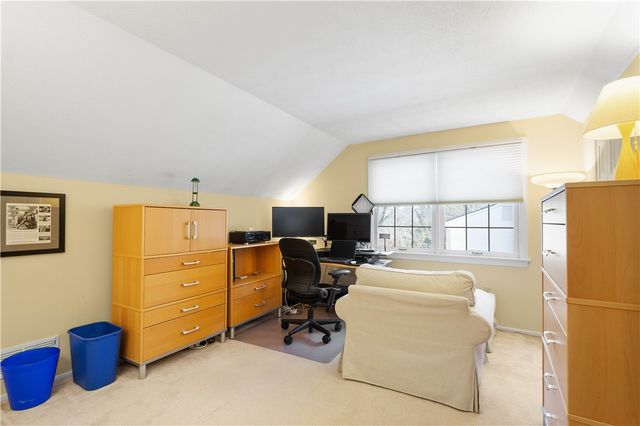 1693 Hathaway Lane, Upper St Clair, PA 15241