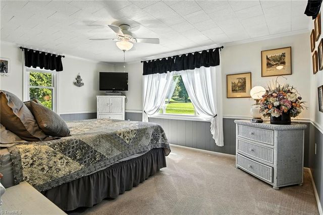 120 Crow Creek Drive, Lexington, NC 27292