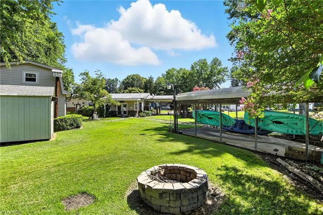 120 Crow Creek Drive, Lexington, NC 27292