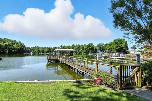 120 Crow Creek Drive, Lexington, NC 27292