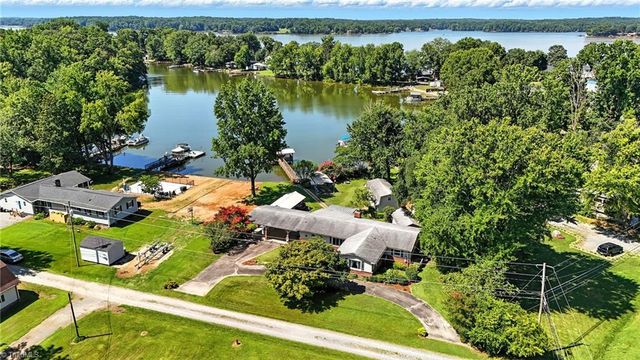 120 Crow Creek Drive, Lexington, NC 27292