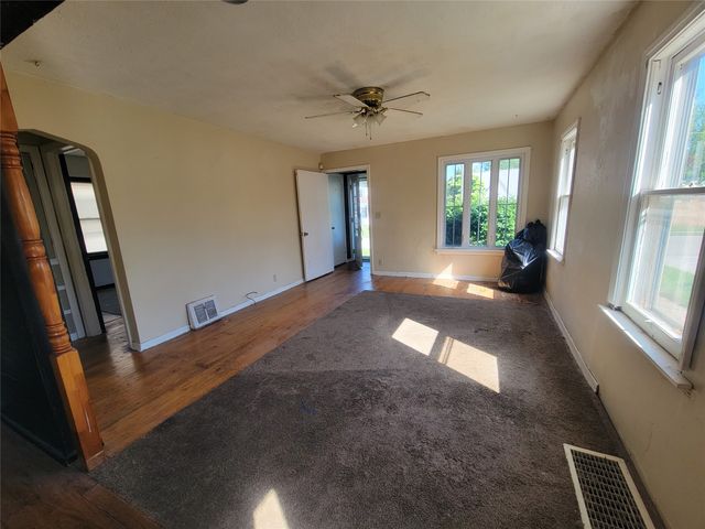 1823 LINWOOD Avenue, Erie, PA 16510