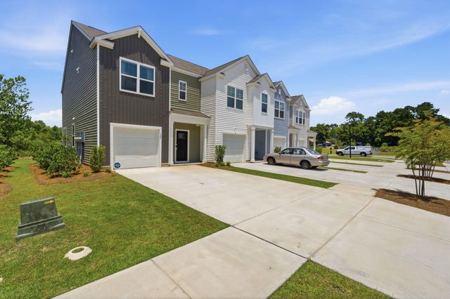 125 Yarrow Way, Moncks Corner, SC 29461
