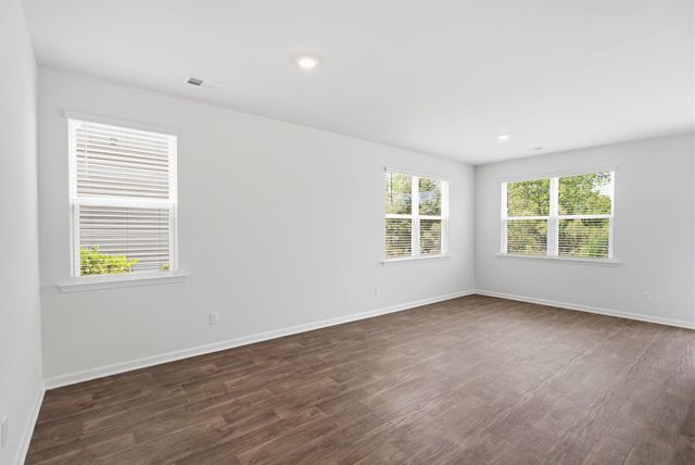 125 Yarrow Way, Moncks Corner, SC 29461