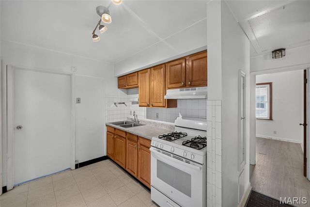 6101 Garfield Avenue, St Louis, MO 63134