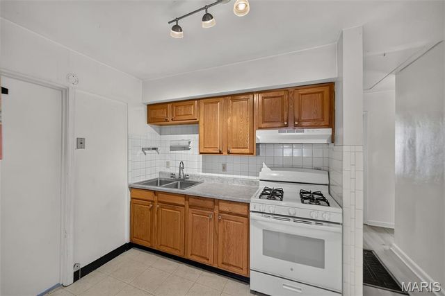 6101 Garfield Avenue, St Louis, MO 63134