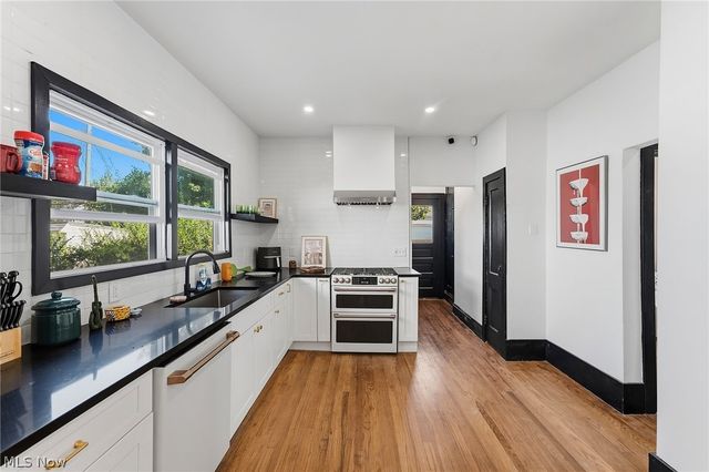 3713 Menlo Road, Shaker Heights, OH 44120