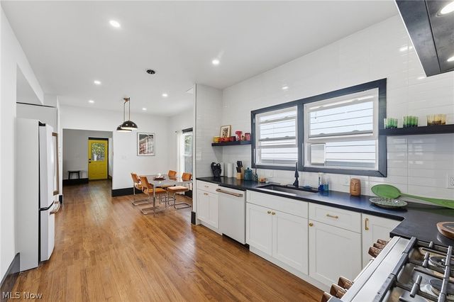 3713 Menlo Road, Shaker Heights, OH 44120