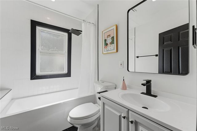 3713 Menlo Road, Shaker Heights, OH 44120