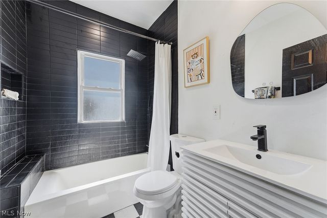 3713 Menlo Road, Shaker Heights, OH 44120