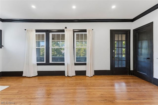 3713 Menlo Road, Shaker Heights, OH 44120
