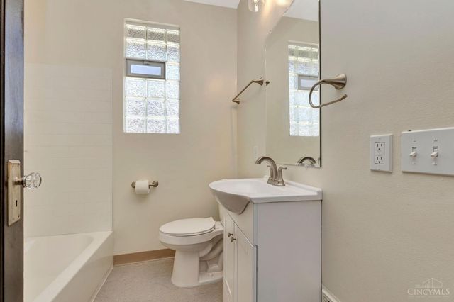 3873 Meyerfeld Avenue, Cheviot, OH 45211