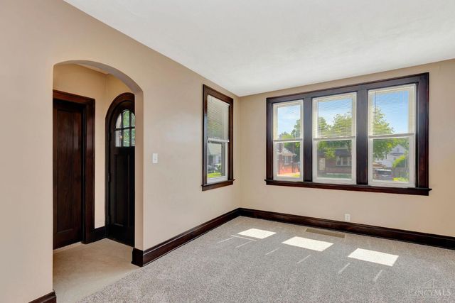 3873 Meyerfeld Avenue, Cheviot, OH 45211