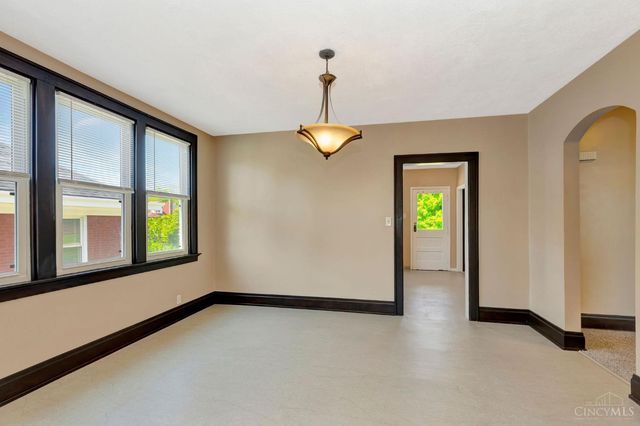 3873 Meyerfeld Avenue, Cheviot, OH 45211