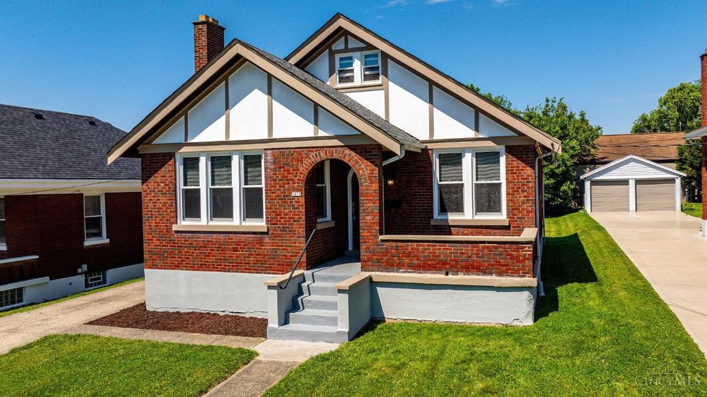 3873 Meyerfeld Avenue, Cheviot, OH 45211