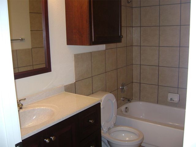 2507 Oak Ln LN A, Georgetown, TX 78628