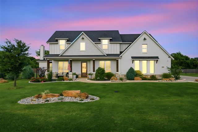 3920 Lizzy Lane, Midlothian, TX 76065