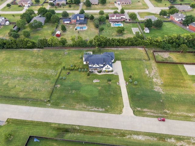 3920 Lizzy Lane, Midlothian, TX 76065