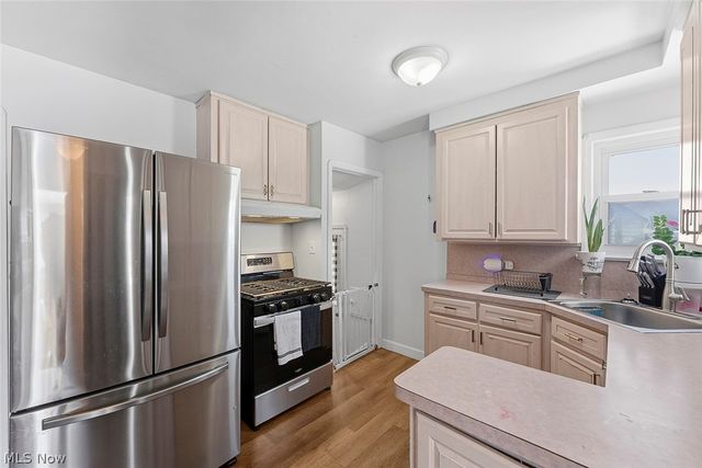 5615 Snow Road, Parma, OH 44129