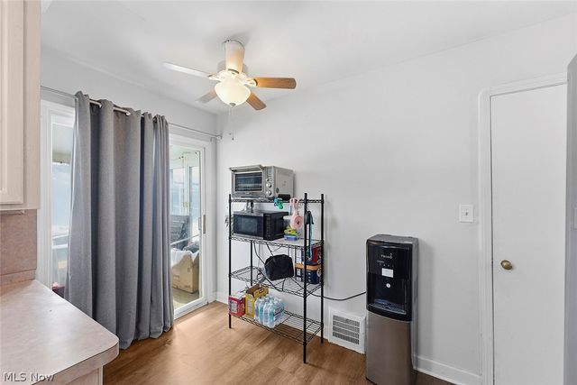 5615 Snow Road, Parma, OH 44129