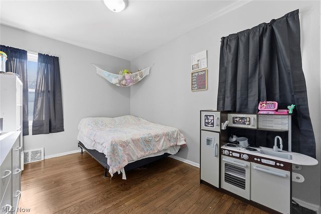 5615 Snow Road, Parma, OH 44129