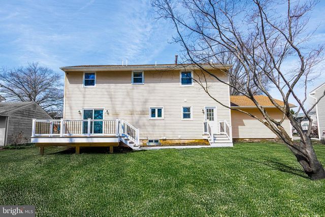 2320 LIGHTHOUSE LN, Wilmington, DE 19810