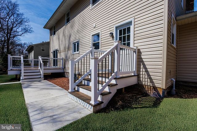 2320 LIGHTHOUSE LN, Wilmington, DE 19810