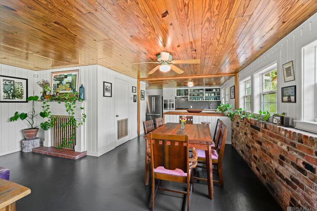 4865 Leonard St, St Francisville, LA 70775