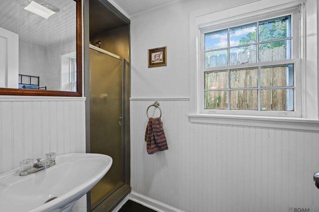 4865 Leonard St, St Francisville, LA 70775