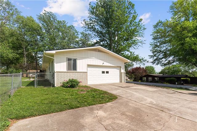 492 Cooper Drive, Harrison, AR 72601