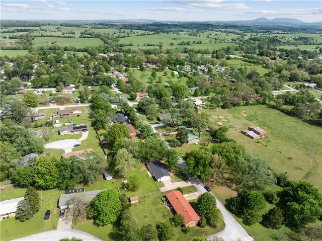 492 Cooper Drive, Harrison, AR 72601
