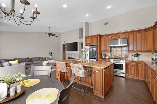 14113 Los Robles, Rancho Cucamonga, CA 91739