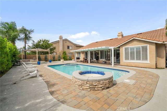 14113 Los Robles, Rancho Cucamonga, CA 91739