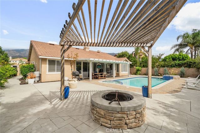 14113 Los Robles, Rancho Cucamonga, CA 91739